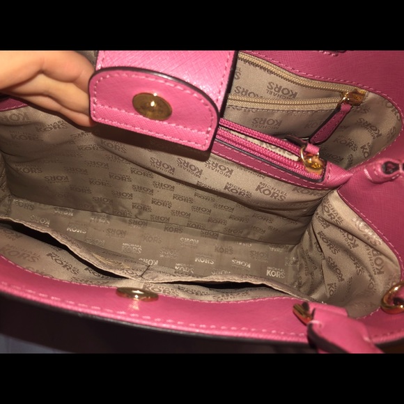 New with tags Michael Kors Purse - Picture 5 of 8